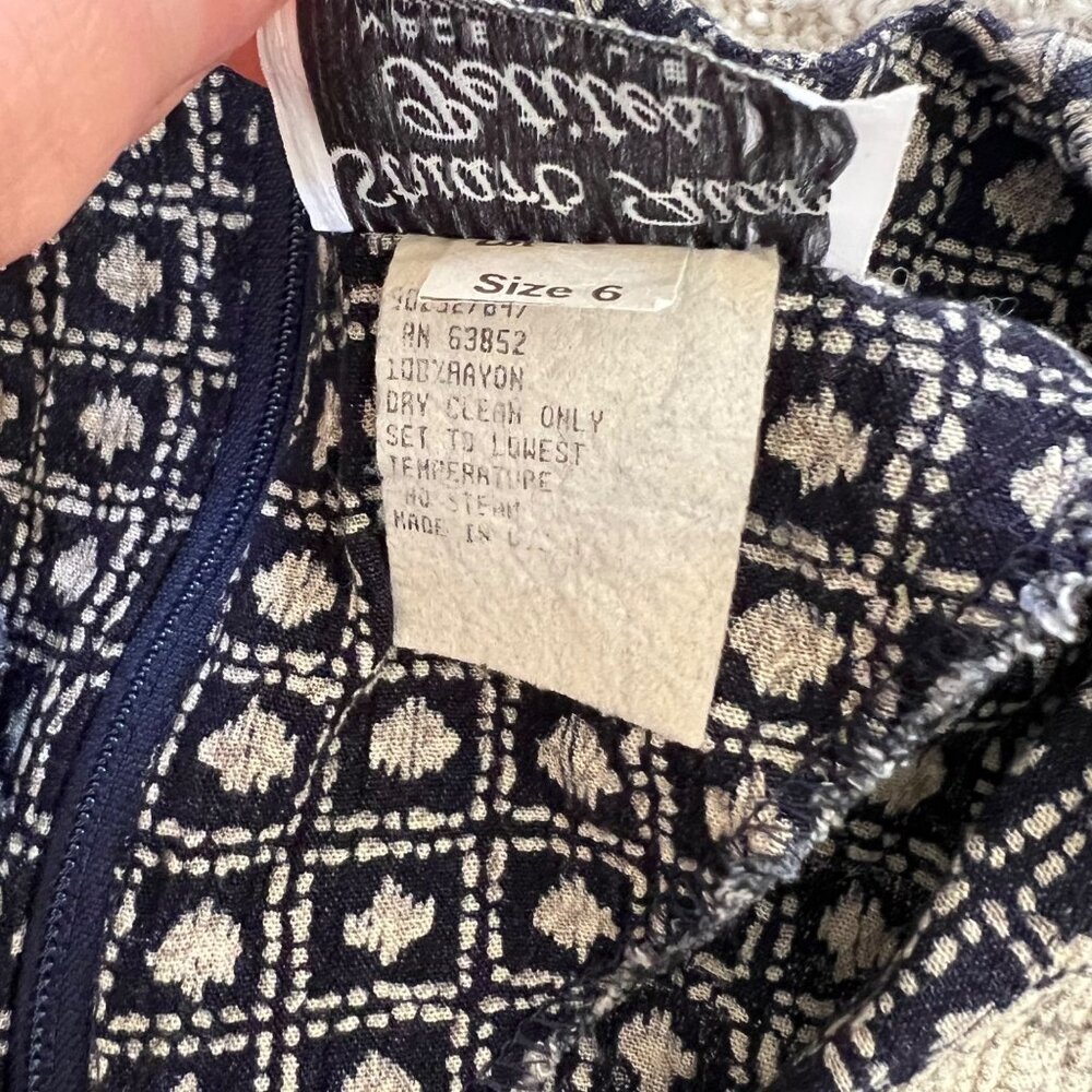 Vintage 90s Stuart Alan Boho Split Hem Geometric Floral Henley Button Dress P6 - Picture 9 of 13